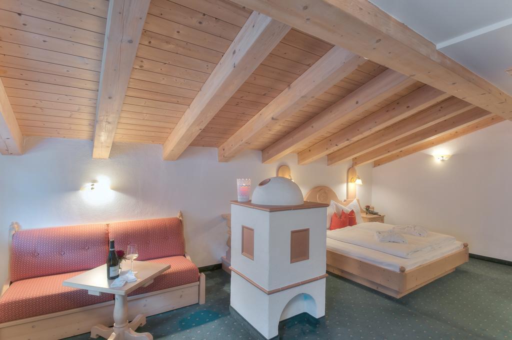 Hotel Garni Europa Sankt Anton am Arlberg Exteriör bild